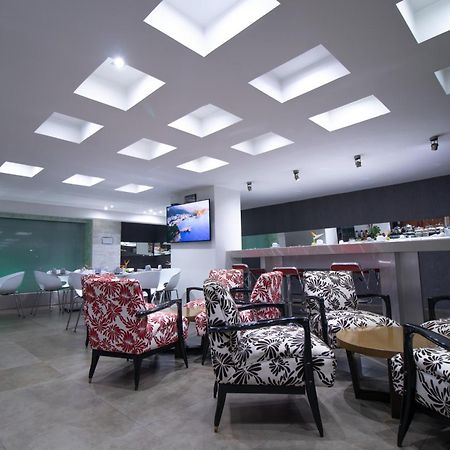 San Simon Hotel Pereira By Soratama 外观 照片 The lounge at the airport.