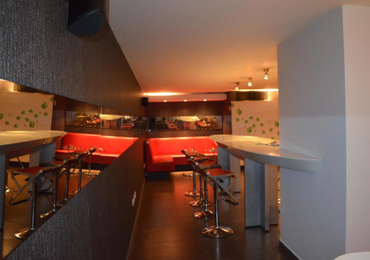 San Simon Hotel Pereira By Soratama 外观 照片 The interior of the restaurant