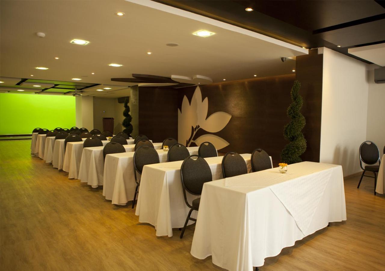 San Simon Hotel Pereira By Soratama 外观 照片 Meeting room