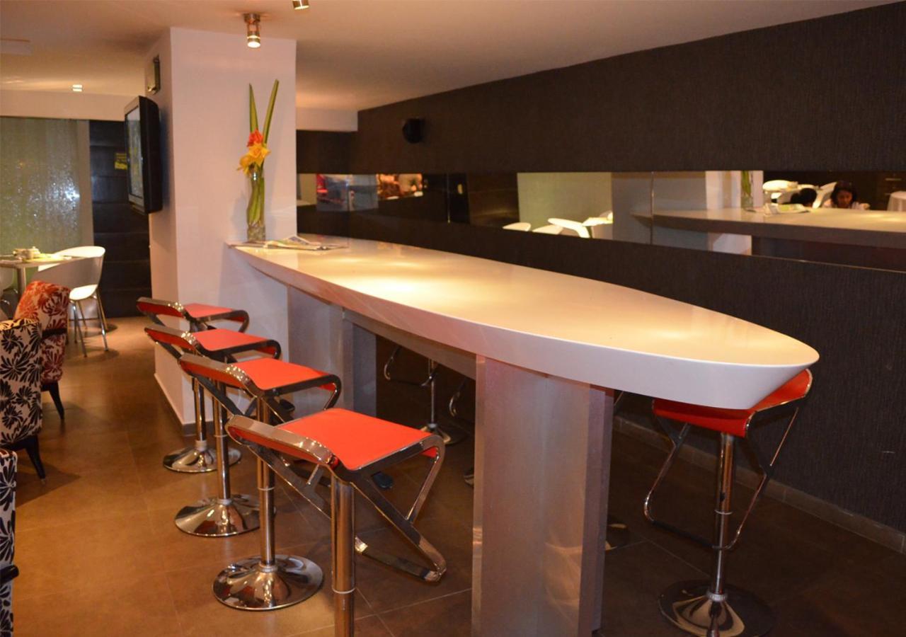 San Simon Hotel Pereira By Soratama 外观 照片 A bar